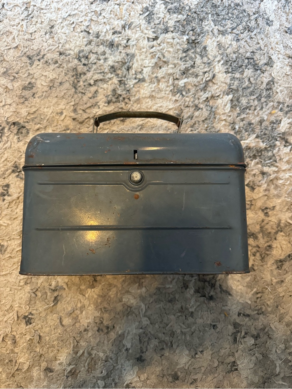 1930’s ( Great Depression) metal lunch box .